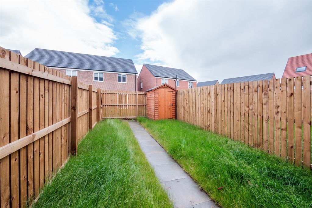 Additional image 3 of 3 bed terraced house to rentThe Fairways, Cramlington NE23