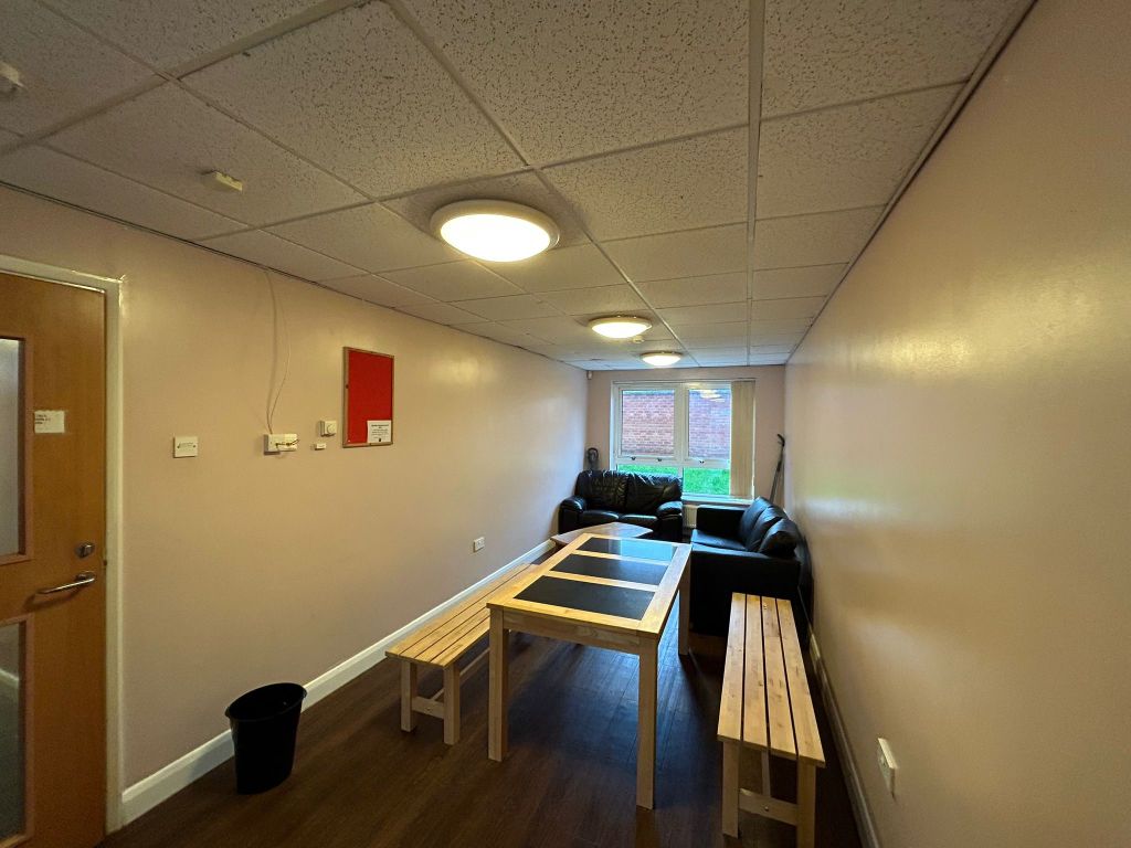 Additional image 4 of 7 bed flat to rentRanelagh Terrace, Leamington Spa CV31
