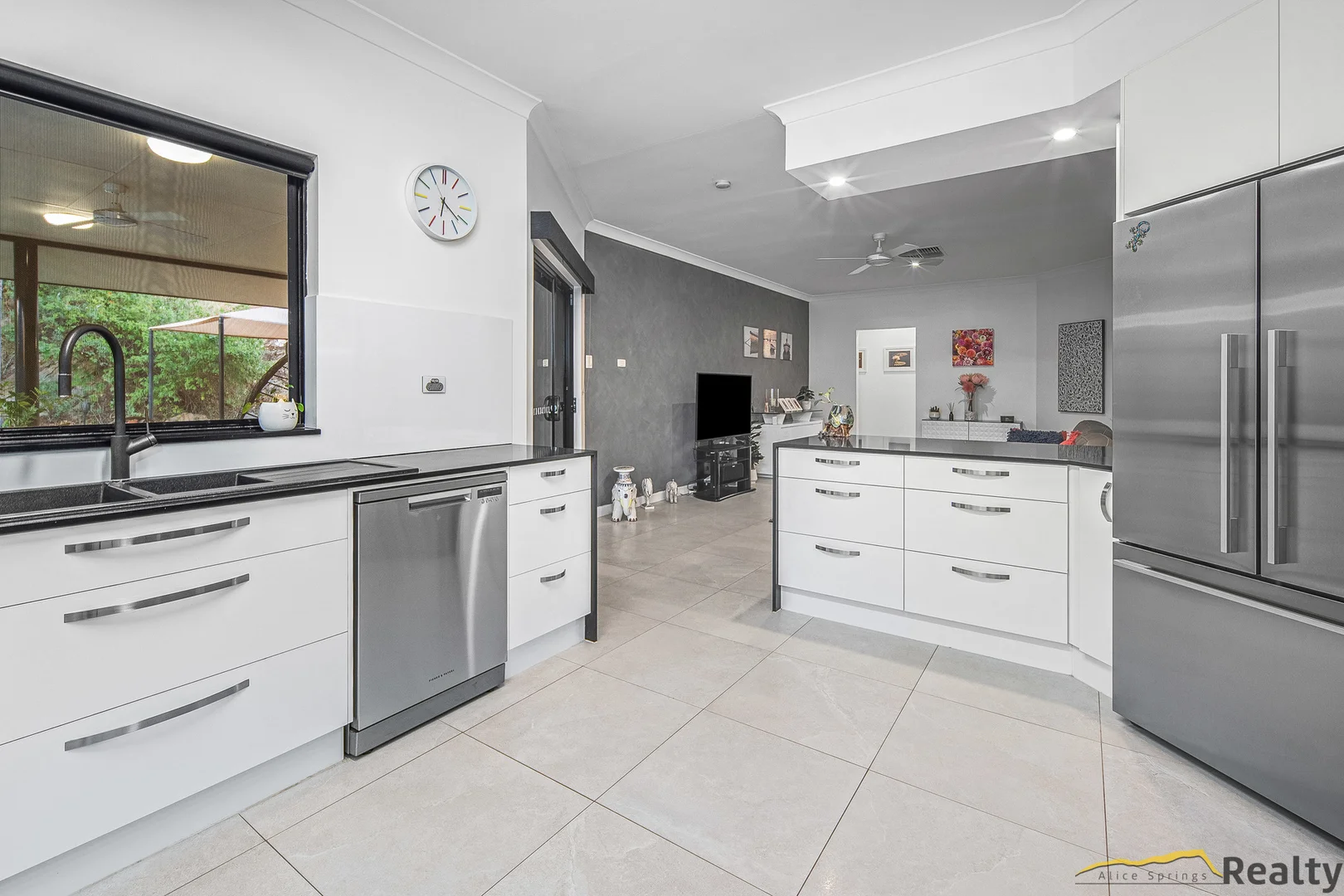 Additional image 12 of 9 Terry Court, Araluen NT 0870