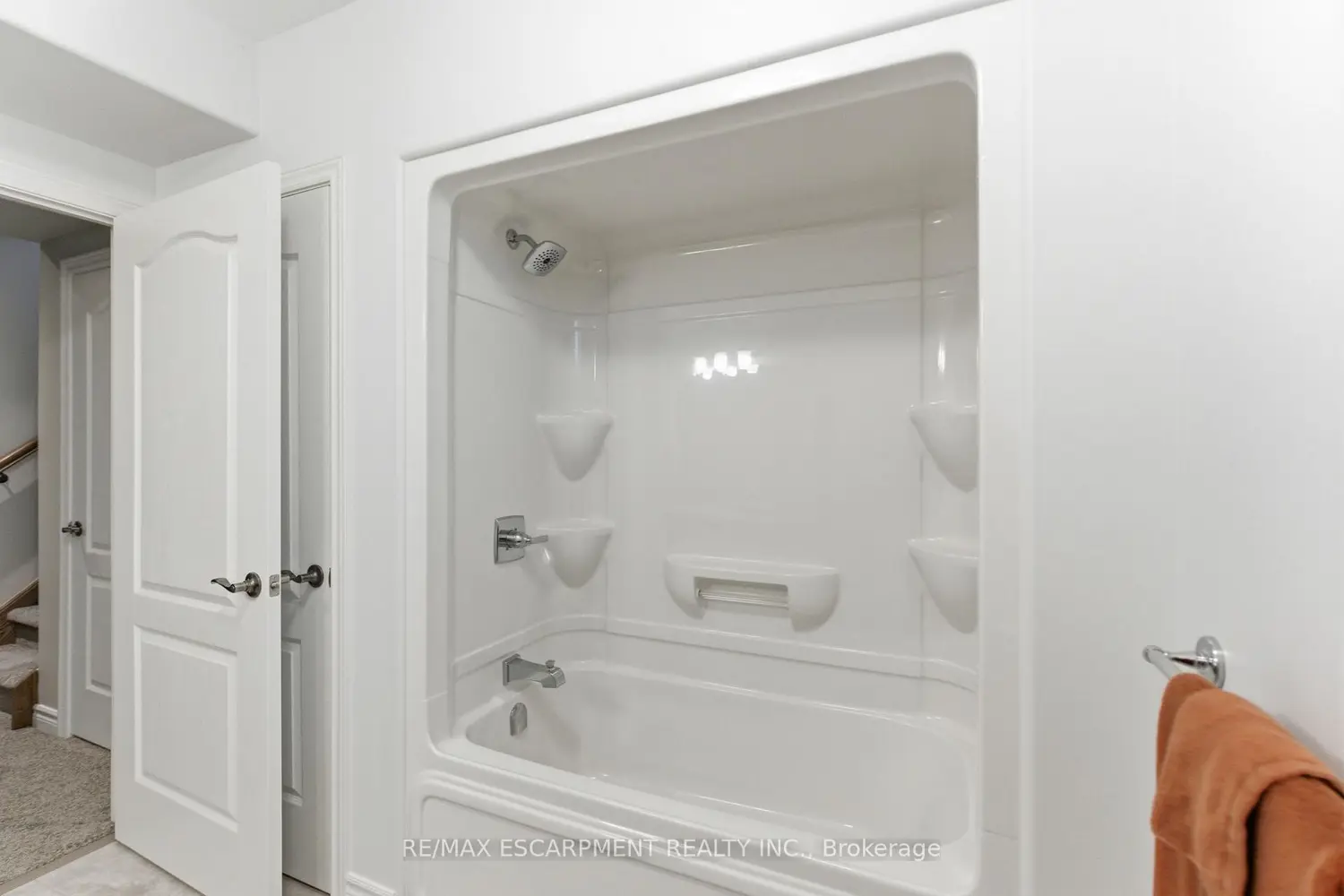 Additional image 13 of 4343 Highway 3