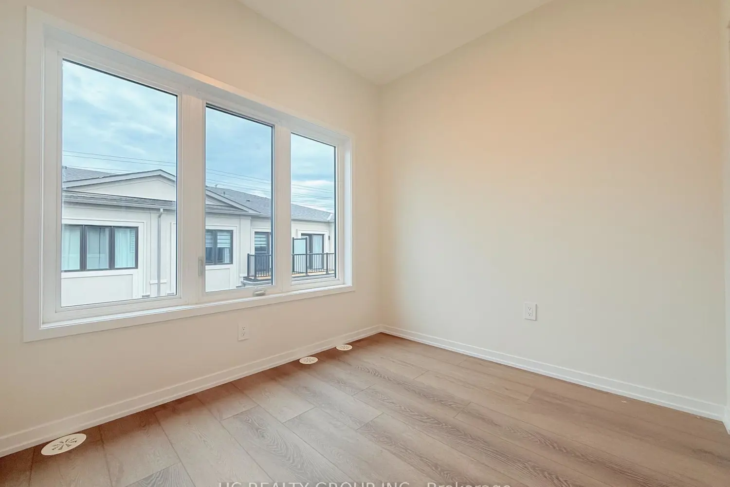 63 Matawin Lane photo 2