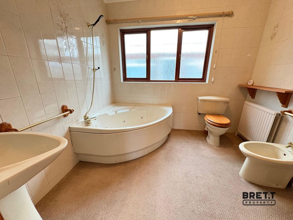Additional image 9 of 3 bed detached house to rentHerons Mill, Ferry Road, Pennar, Pembroke Dock, Pembrokeshire. SA72