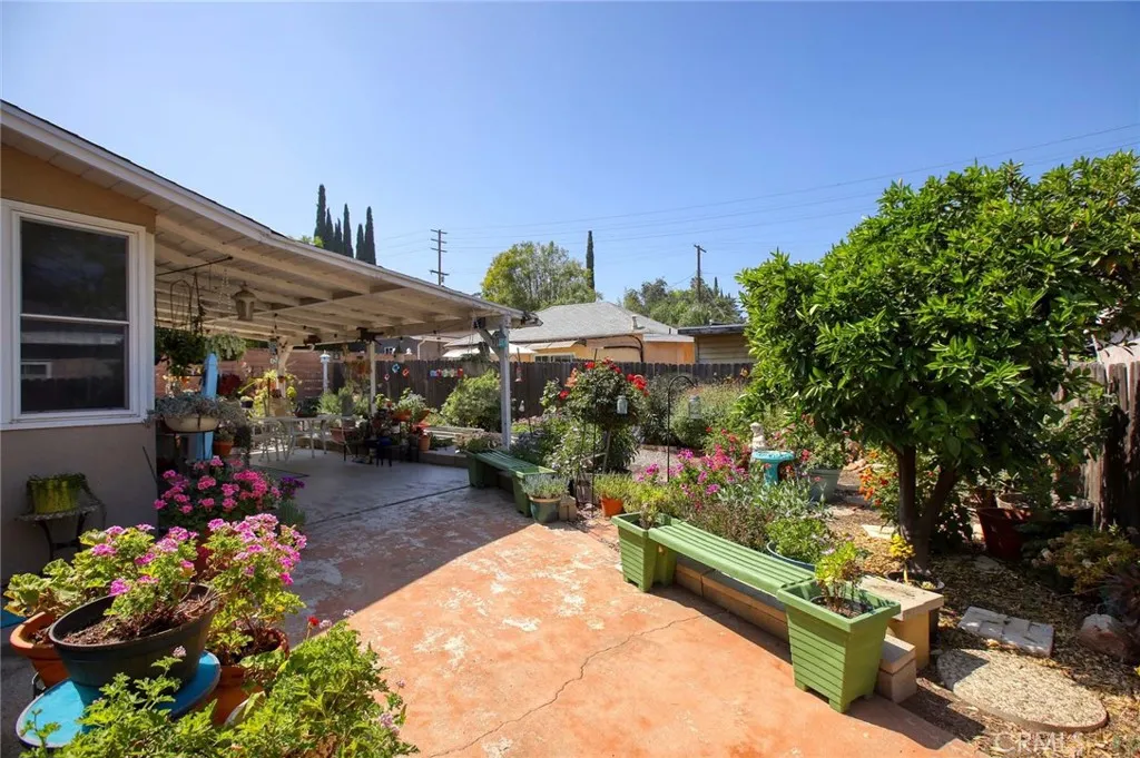 Additional image 69 of 10319 Russett Ave, Sunland, CA 91040