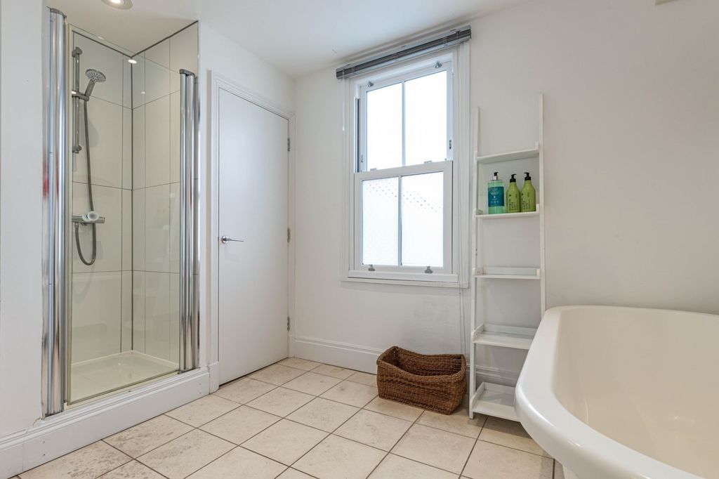 Additional image 17 of 6 bed semi-detached house to rentChilswell Road, Oxford, Oxfordshire OX1