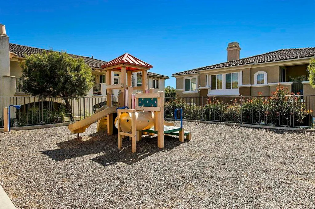 Additional image 26 of 12657 Elisa Lane Unit 200, San Diego, CA 92128