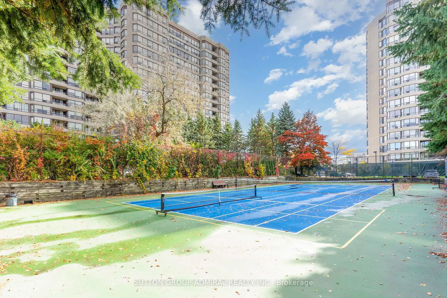 Additional image 19 of 7440 Bathurst Street 807