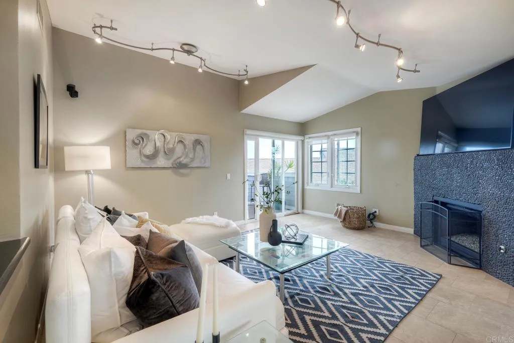 Additional image 60 of 2132 S. Coast Hwy, Oceanside, CA 92054