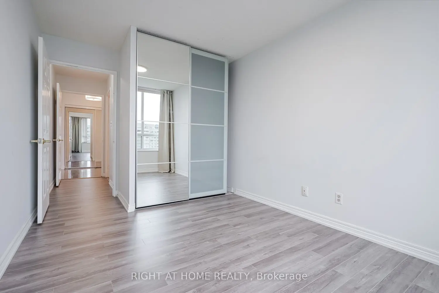 Additional image 8 of 156 Enfield Place 2205