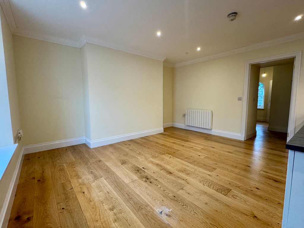 Additional image 3 of 1 bed flat to rentHigh Street, Narberth SA67