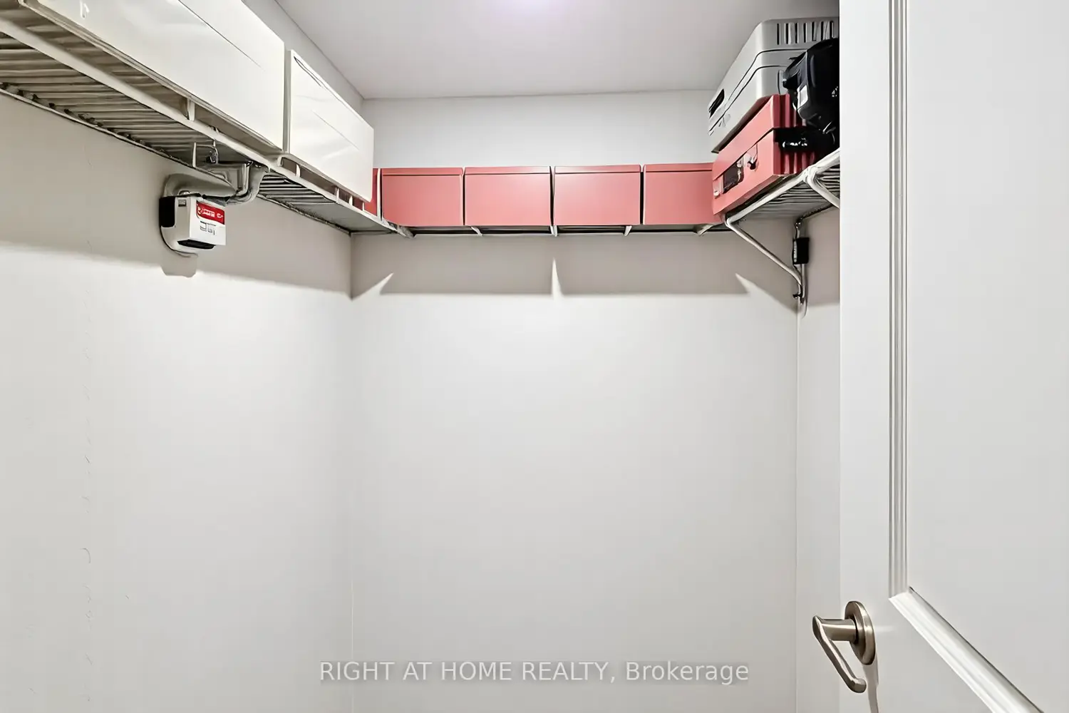 Additional image 18 of 1 Redfern Avenue 217