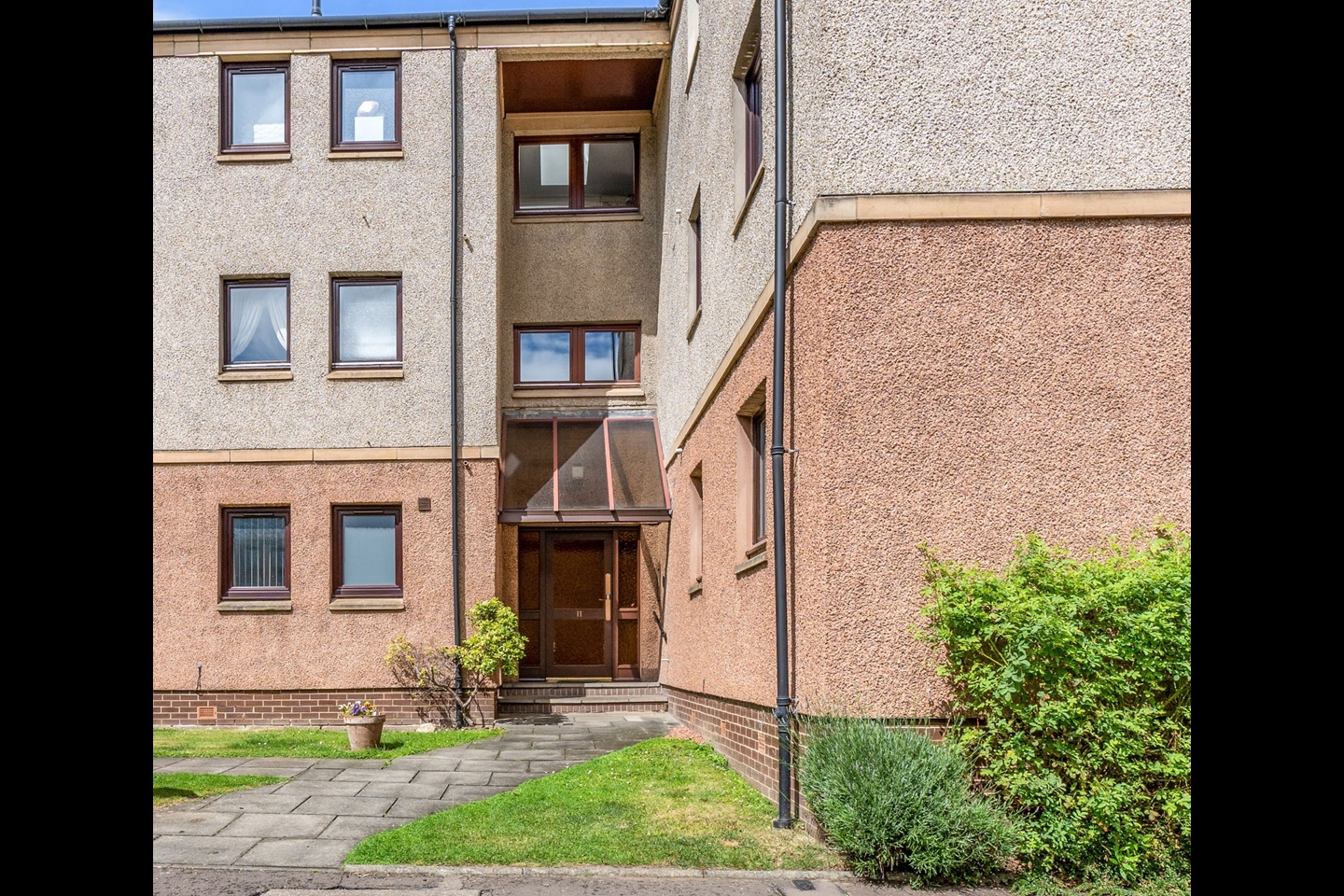 Additional image 14 of 2 Bed Flat, Edinburgh, EH8, N1 7GU