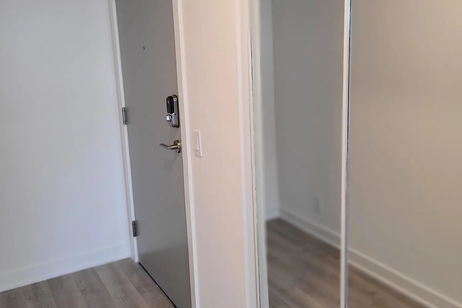 Additional image 12 of 50 Upper Mall Way B-432