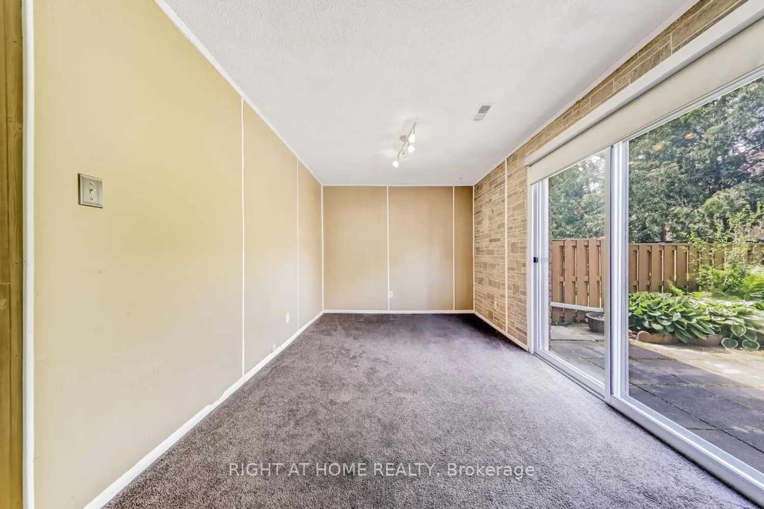 Additional image 15 of 9 Ashton Crescent 9