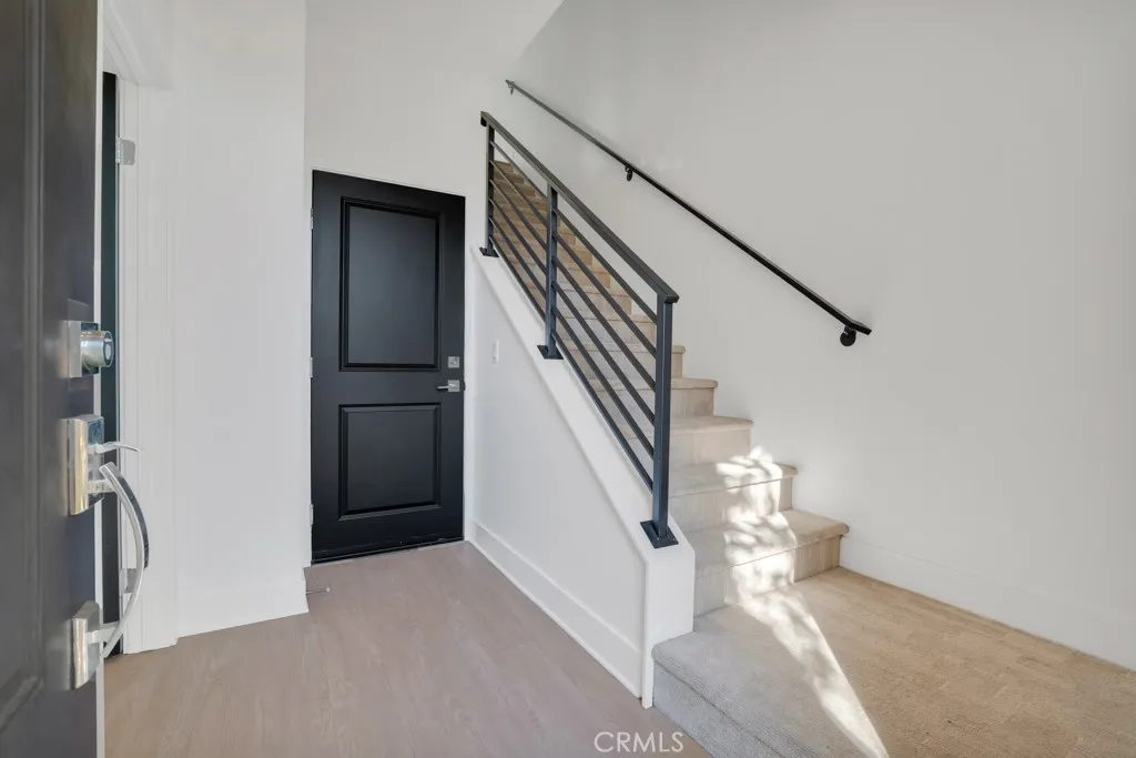 Additional image 23 of 10832 W Riverton Court, North Hollywood, CA 91602