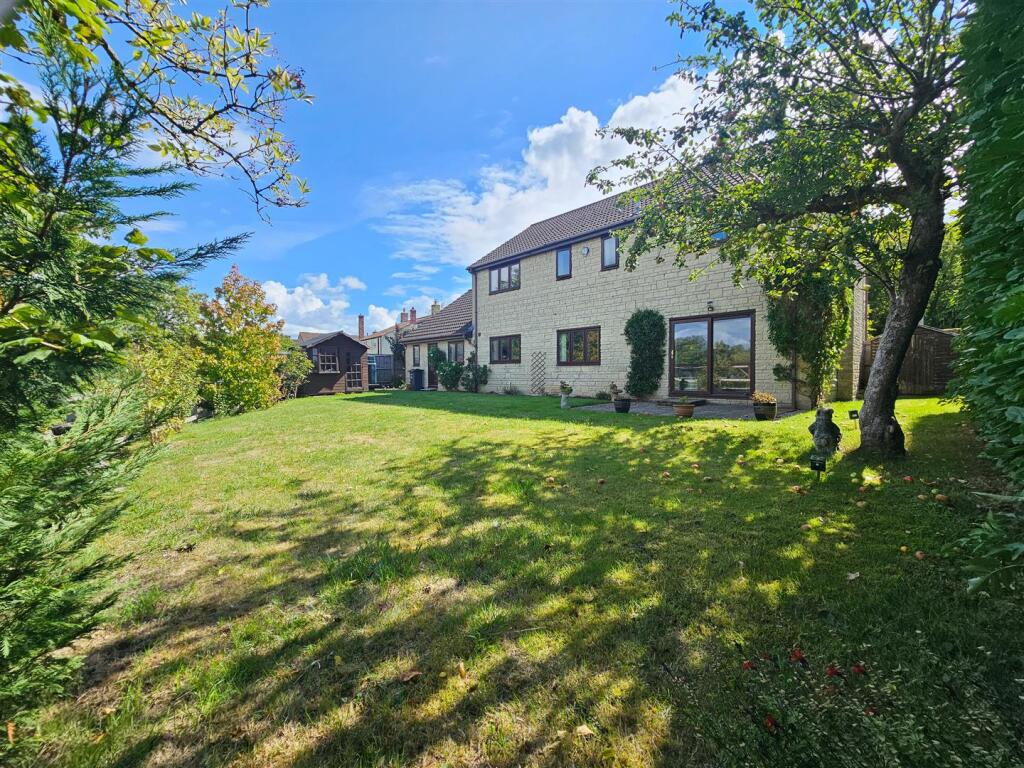Additional image 34 of Henton, Wells