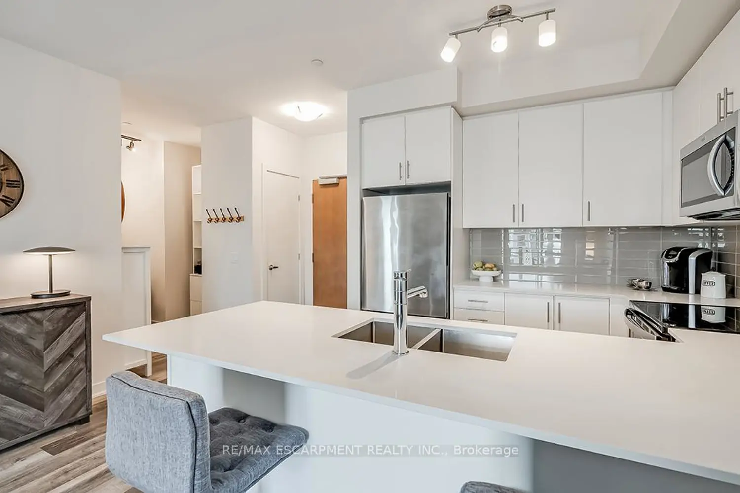 Additional image 7 of 320 Plains Road 502