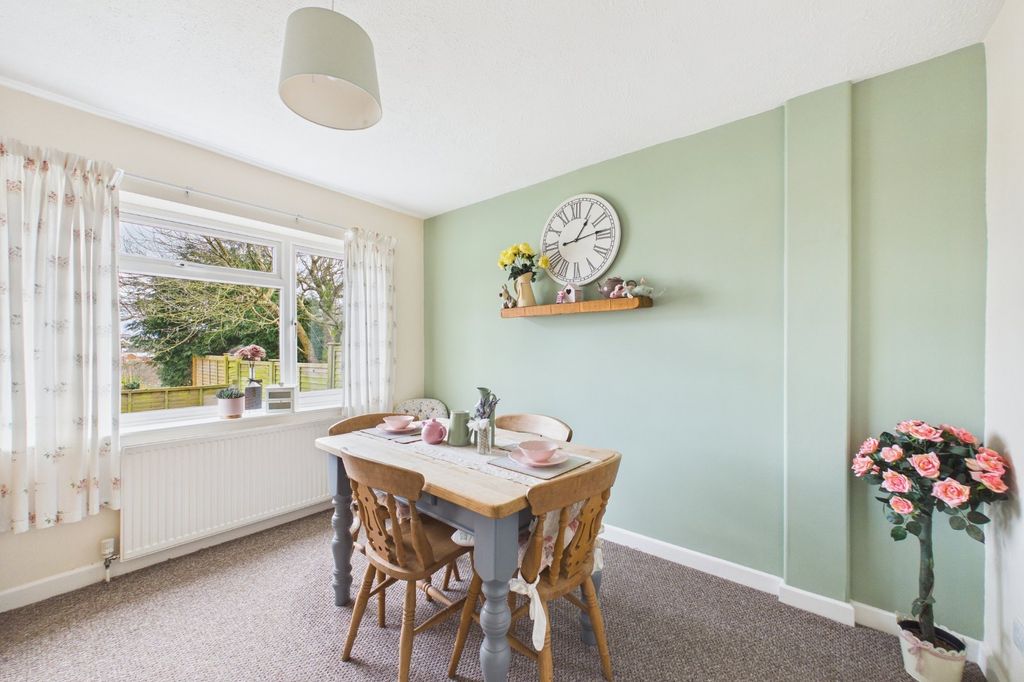 Additional image 3 of 3 bed semi-detached house to rentDavin Crescent, Pill, Bristol BS20