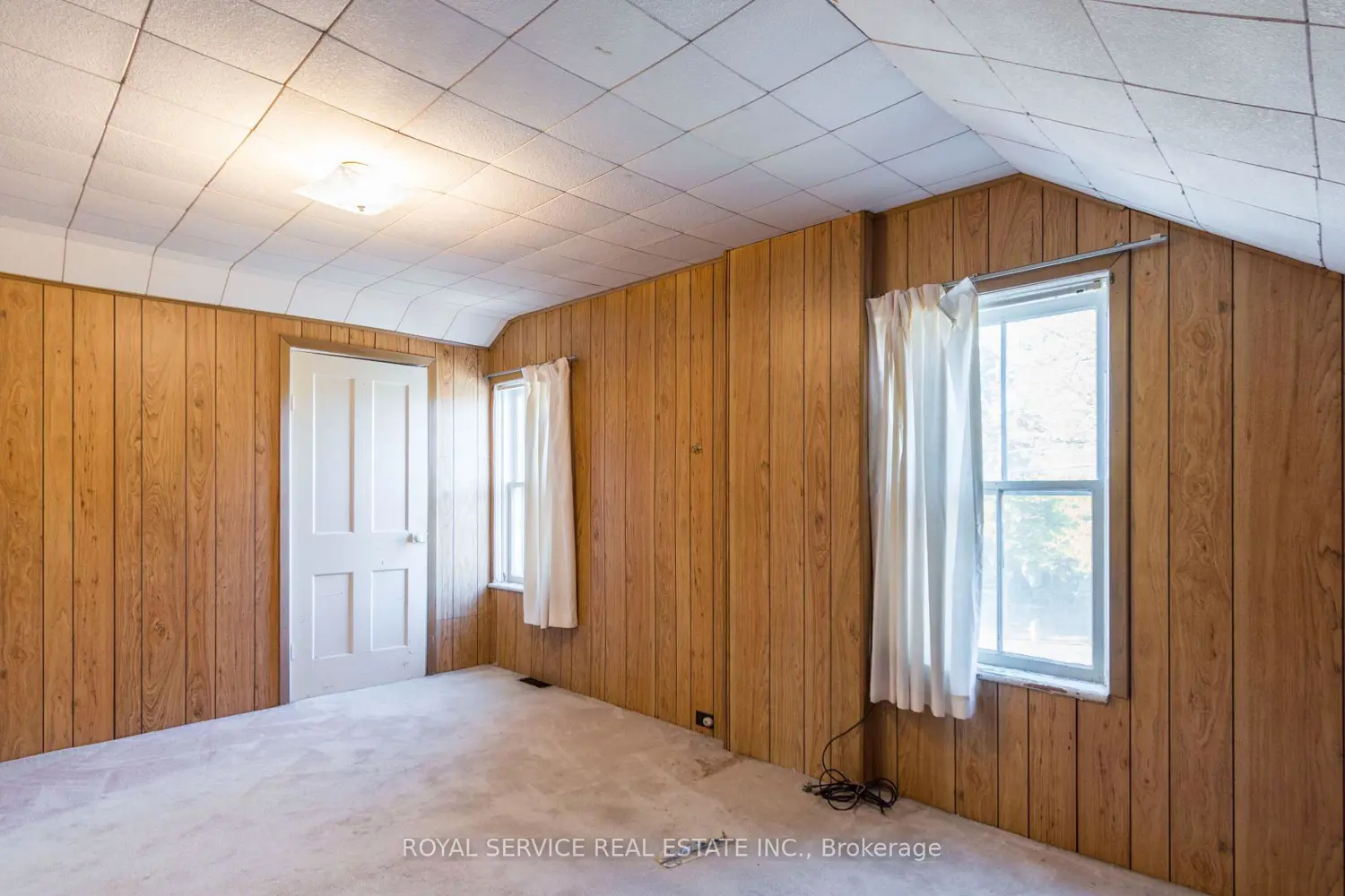 Additional image 20 of 370 Division Street