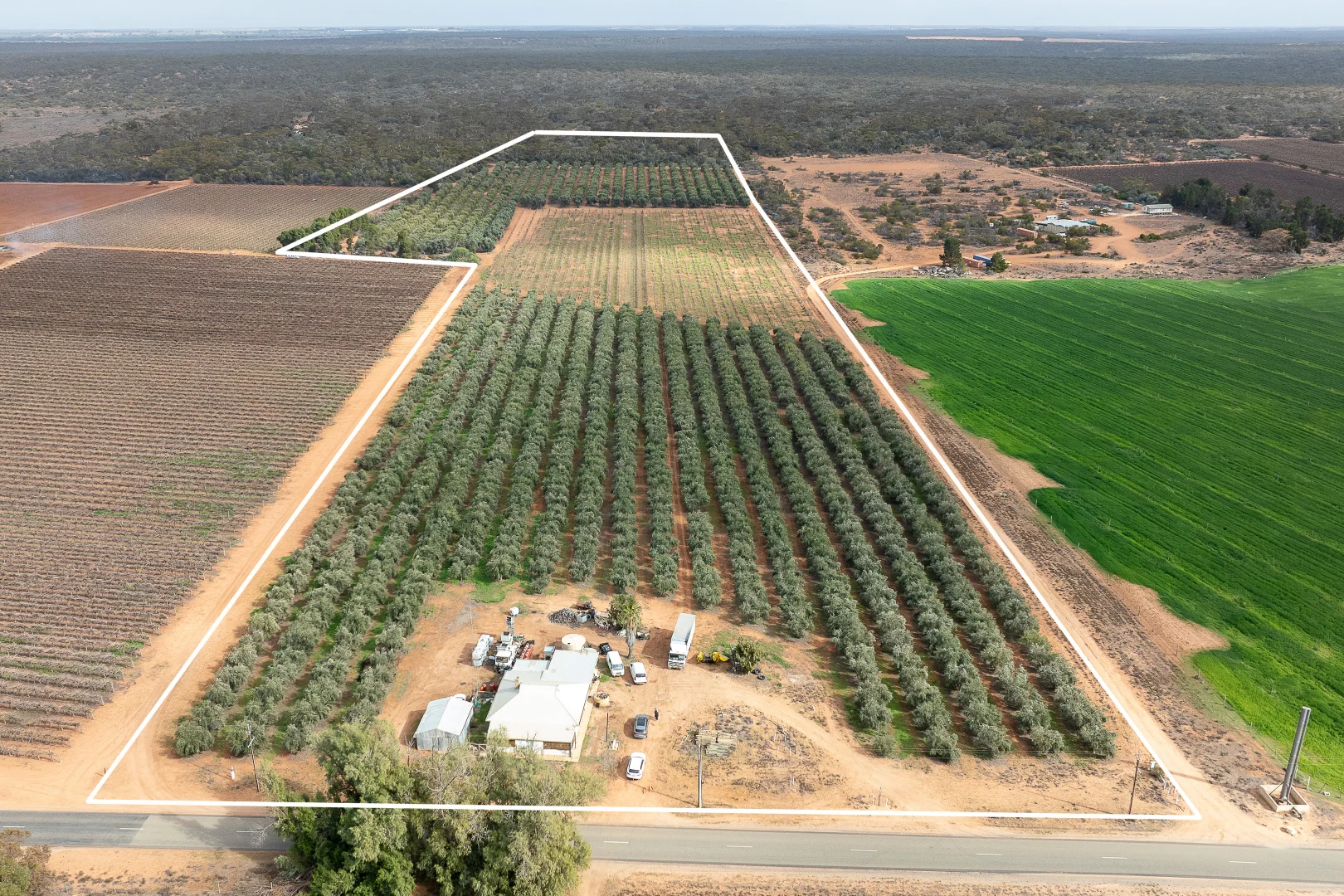 Additional image 5 of 334 Katarapko Crescent, Winkie SA 5343