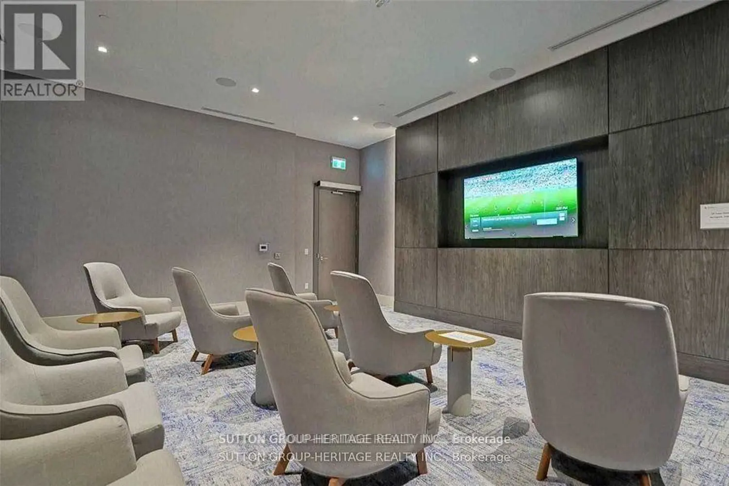 Additional image 5 of 2550 Simcoe Street Ph3