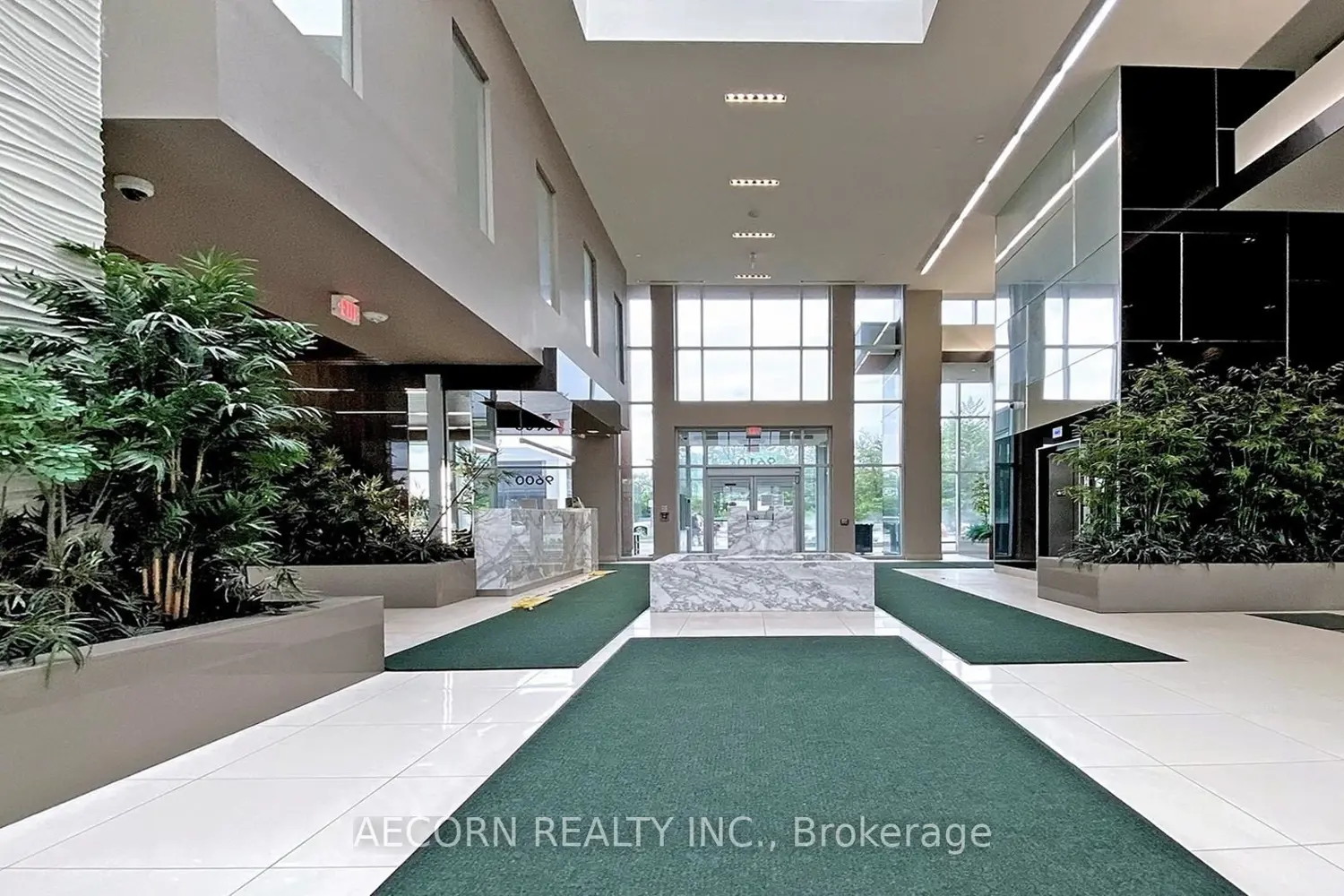 9600 Yonge Street 1111B
