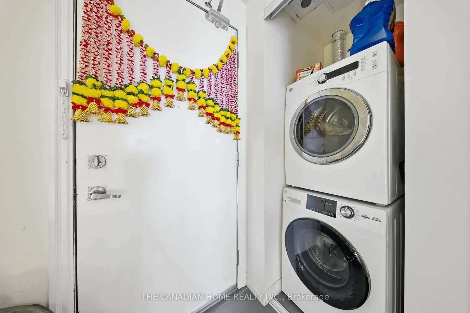 Additional image 14 of 560 North Service Road 707