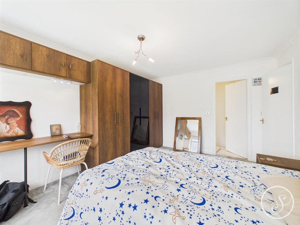 Additional image 27 of 4 bed detached house to rentLing Lane, Scarcroft, Leeds LS14