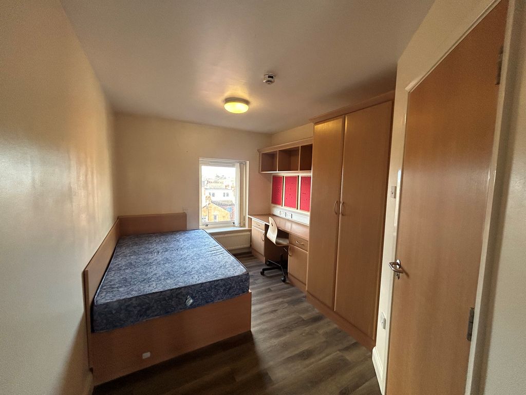 Additional image 5 of 7 bed flat to rentRanelagh Terrace, Leamington Spa CV31