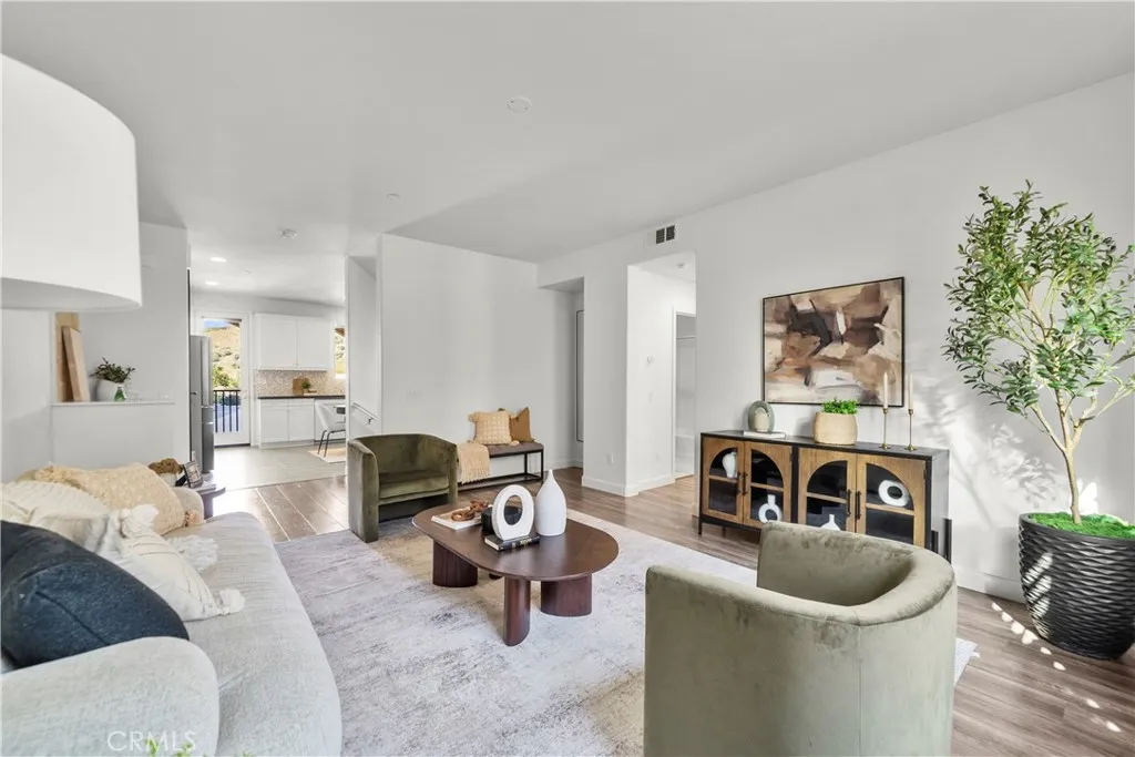 Additional image 60 of 22157 Barrington Way, Saugus, CA 91350