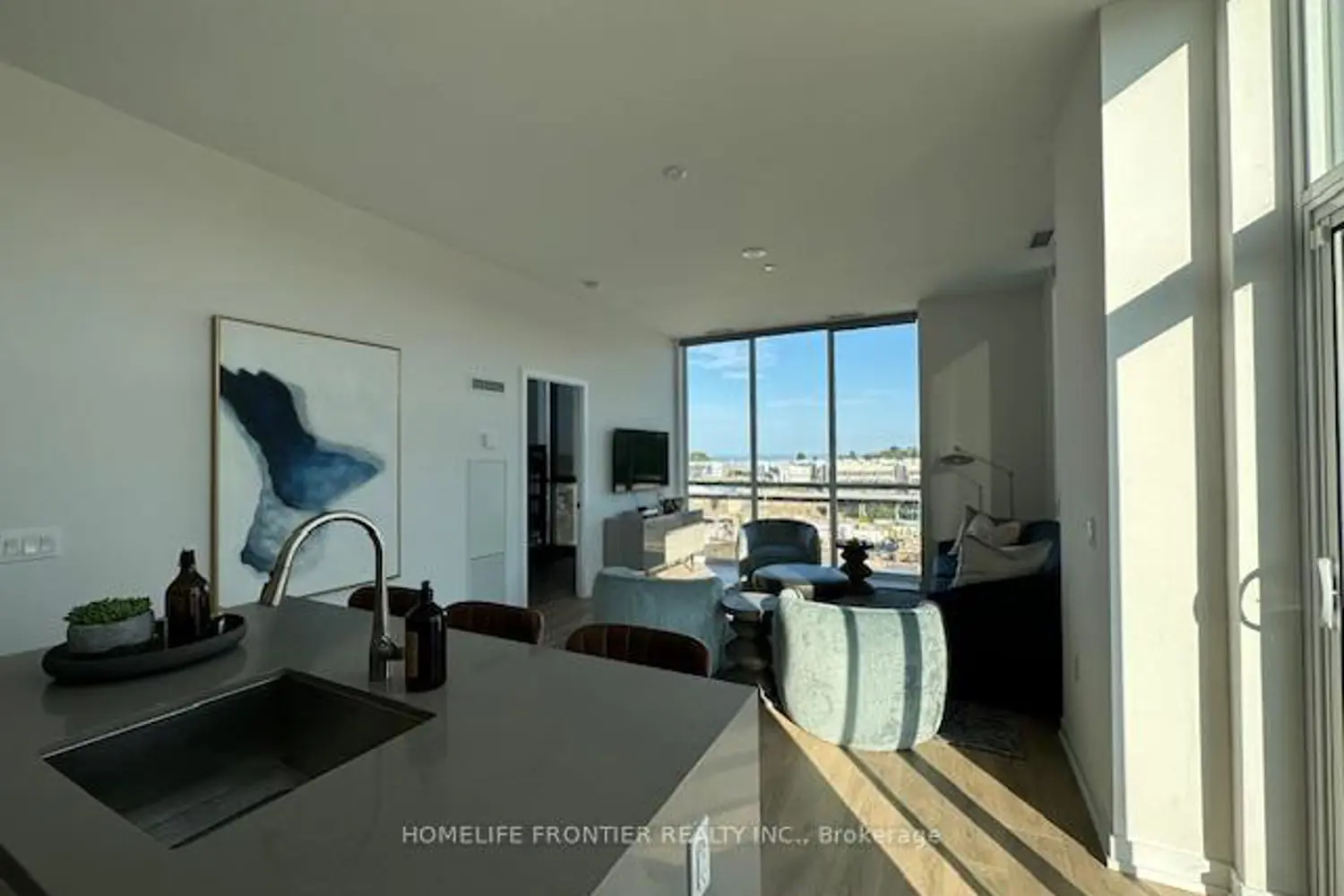 Additional image 3 of 415 Sea Ray Avenue 418