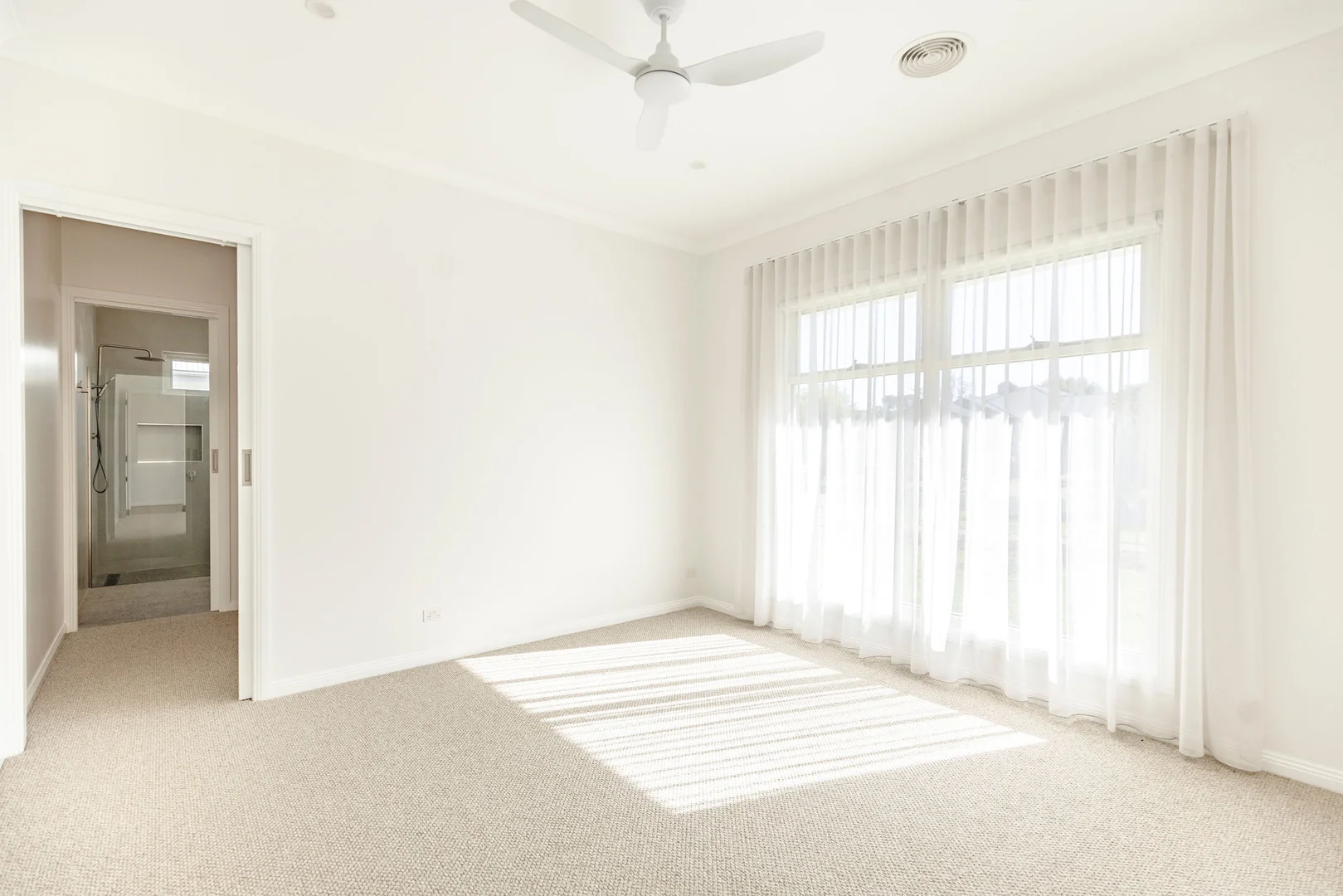 Additional image 9 of 1/13-15 Kimberley Avenue, Swan Hill VIC 3585