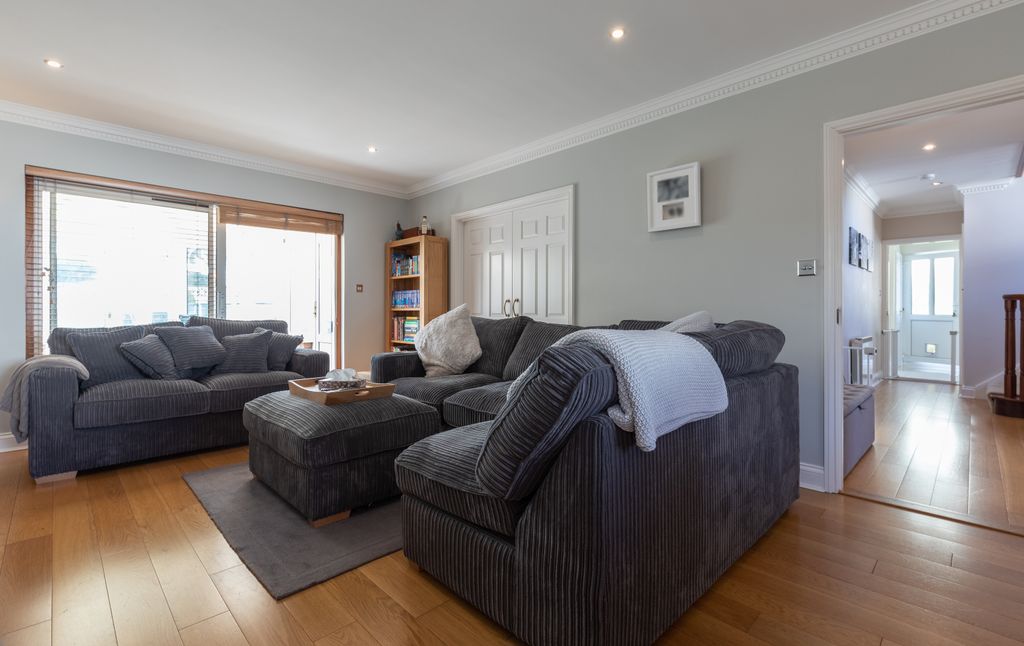 Additional image 7 of 4 bed detached house to rent4 Clos De La Bliase, St. Helier, Jersey JE2