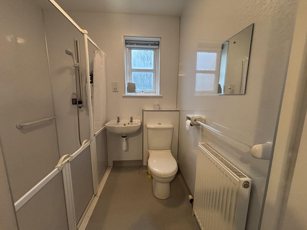 Additional image 7 of 2 bed flat to rent36 Eskbank Court, Eskbank, Dalkeith EH22