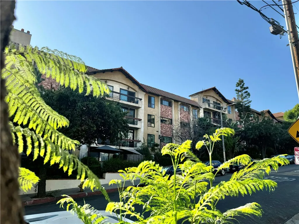 Additional image 42 of 1735 N Fuller Unit 425, Los Angeles, CA 90046