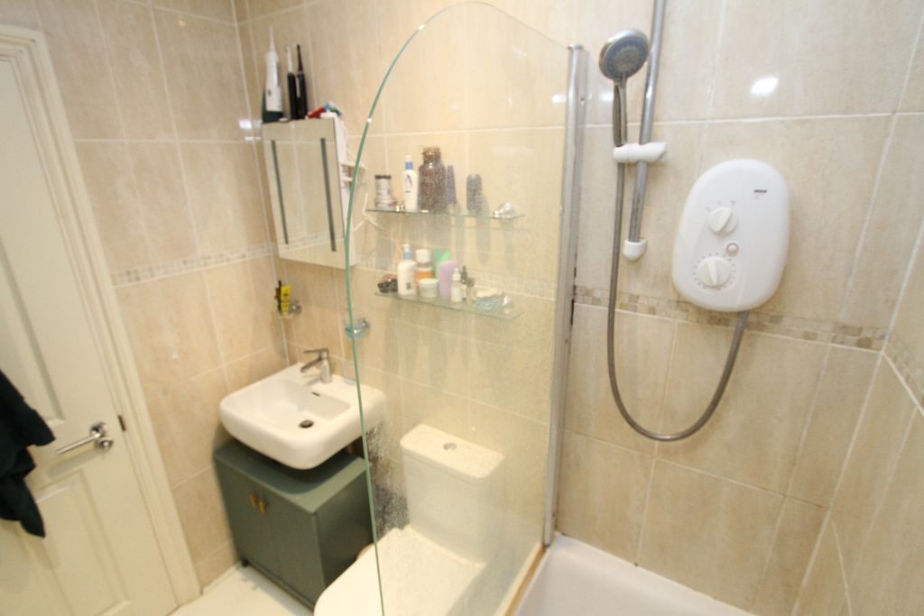 Additional image 12 of 2 bed flat to rentLower Linden Road, Clevedon BS21