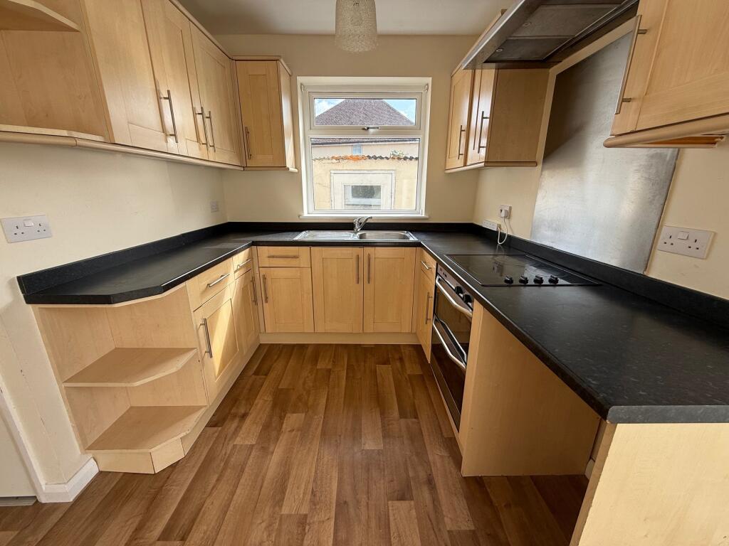 Additional image 2 of St. Michaels Avenue, Yeovil, Somerset, BA21 4NA