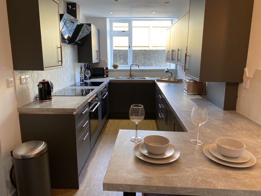 7 bed shared accommodation to rentMansel Street, Swansea SA1 photo 4
