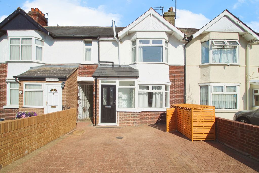 4 bed terraced house to rentBoswell Road, Cowley OX4