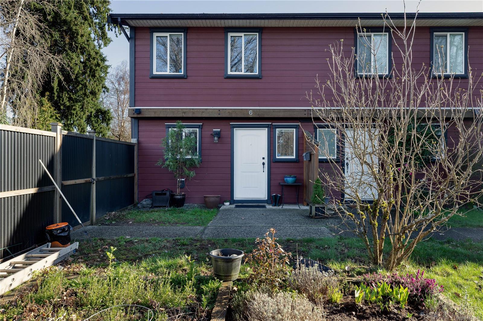 6-581 Dogwood Street, Campbell River, BC, V9W 2Y4