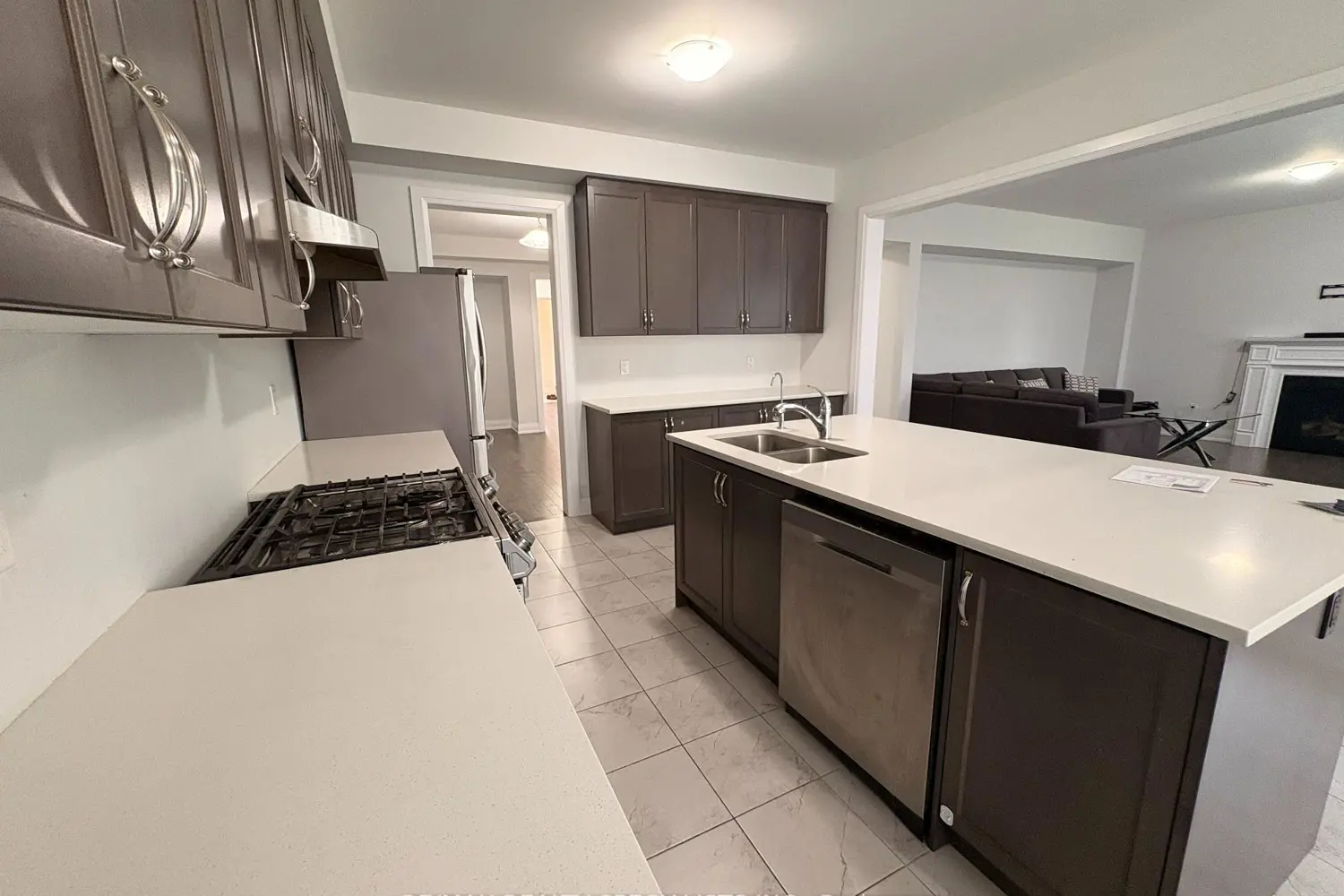 Additional image 17 of 995 Edinburgh Drive