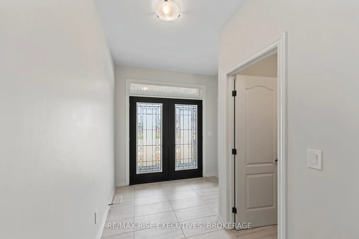 Additional image 5 of 648 Halloway Drive