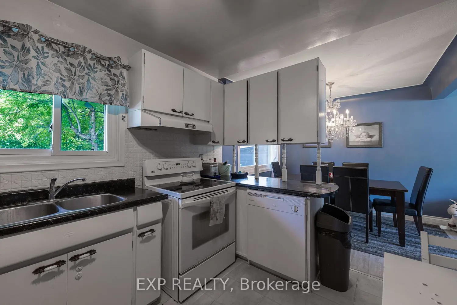 Additional image 7 of 2896 Portage Road