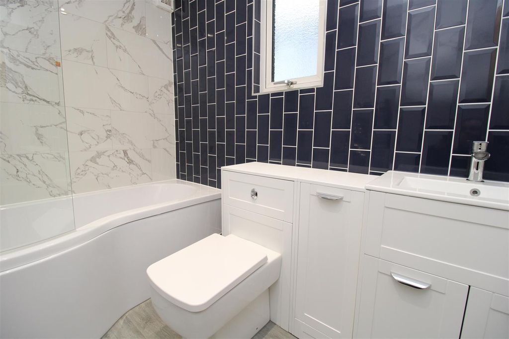 Additional image 2 of 2 bed property to rentPoplar Street, Troedyrhiw, Merthyr Tydfil CF48