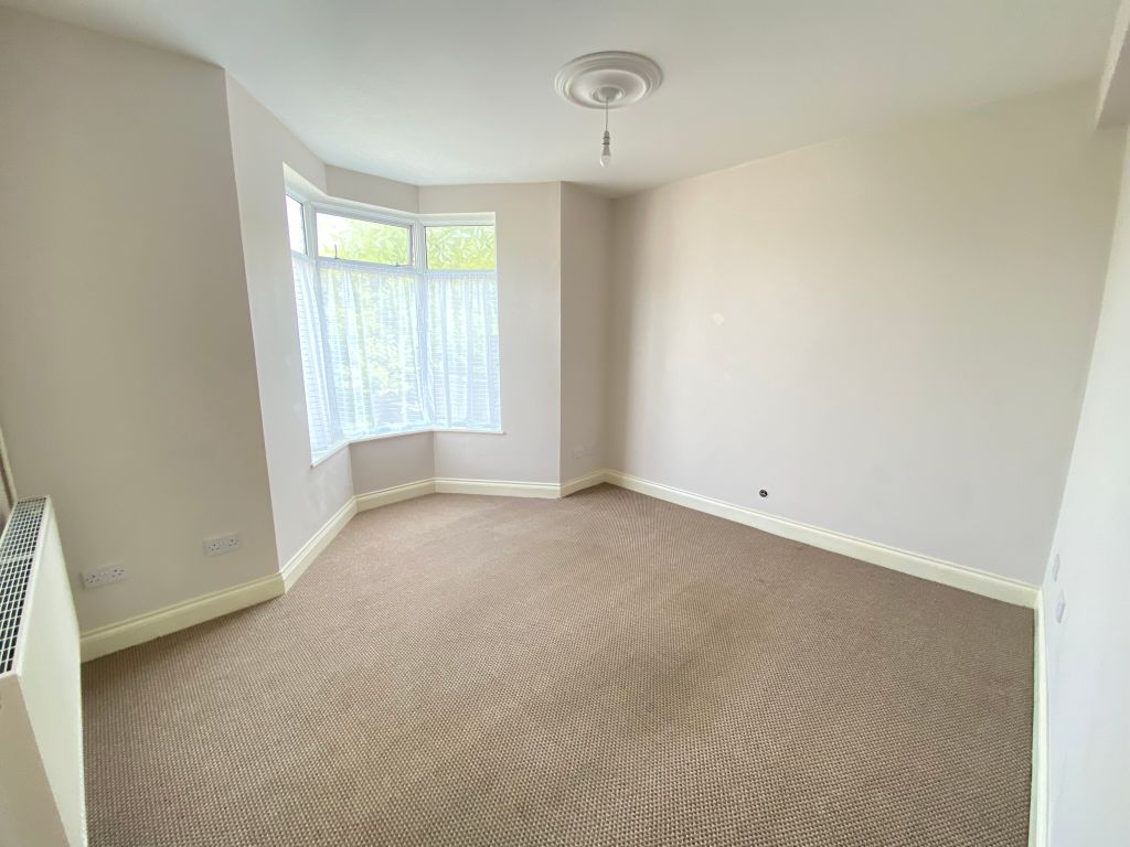 2 bed flat to rentBrooklands, Cwmavon SA12 photo 2