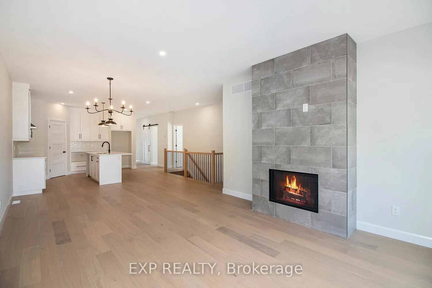 Additional image 4 of 773 Lacroix Road