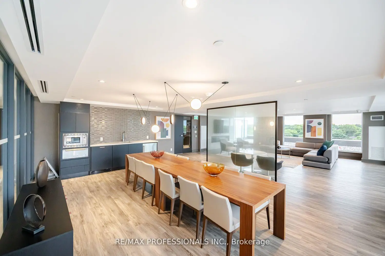 Additional image 16 of 185 Deerfield Road 504