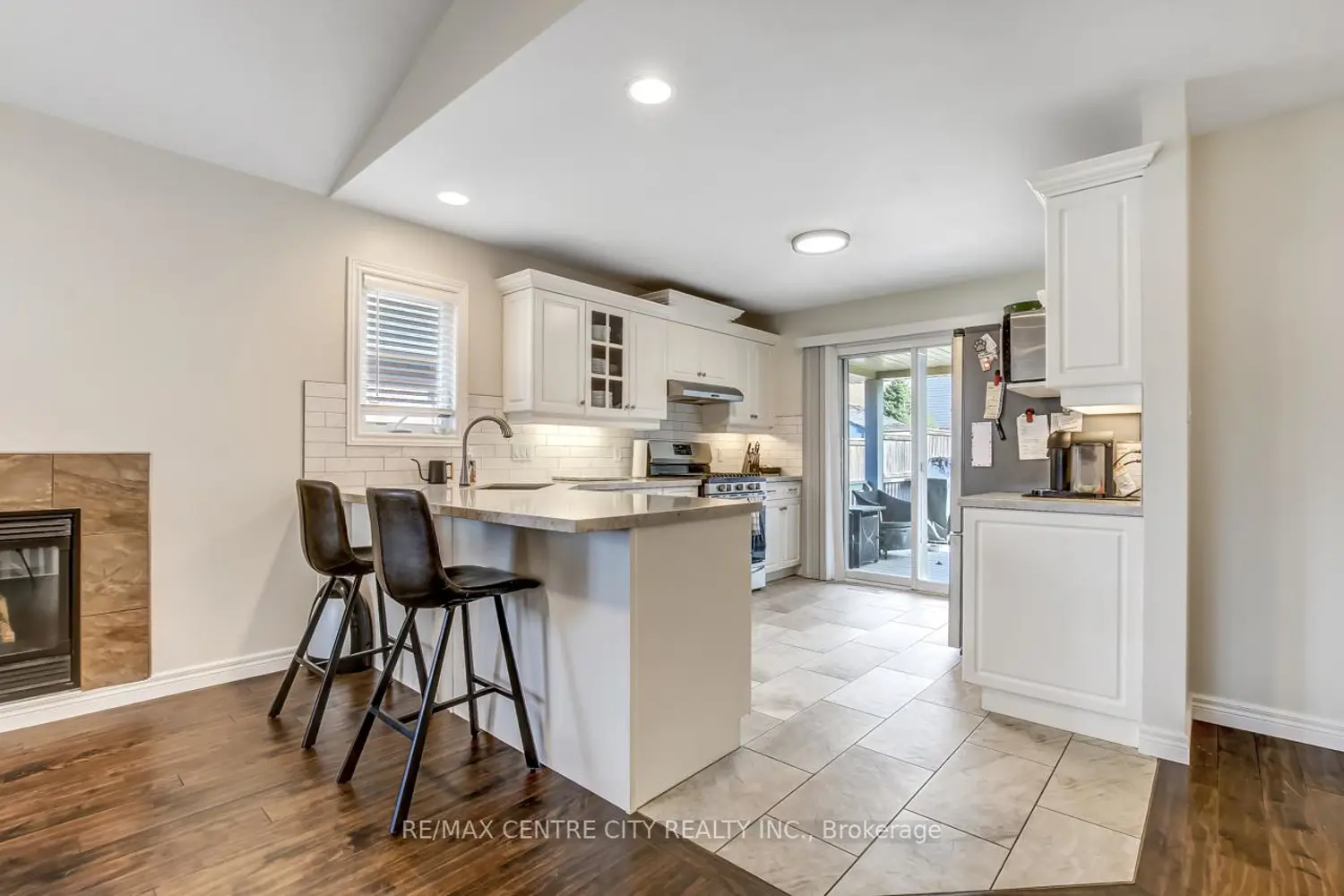 Additional image 4 of 5 Faith Boulevard