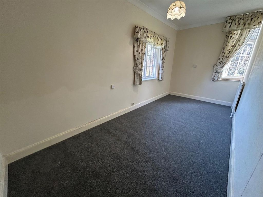 Additional image 10 of 5 bed detached house to rentEastgate, Louth LN11