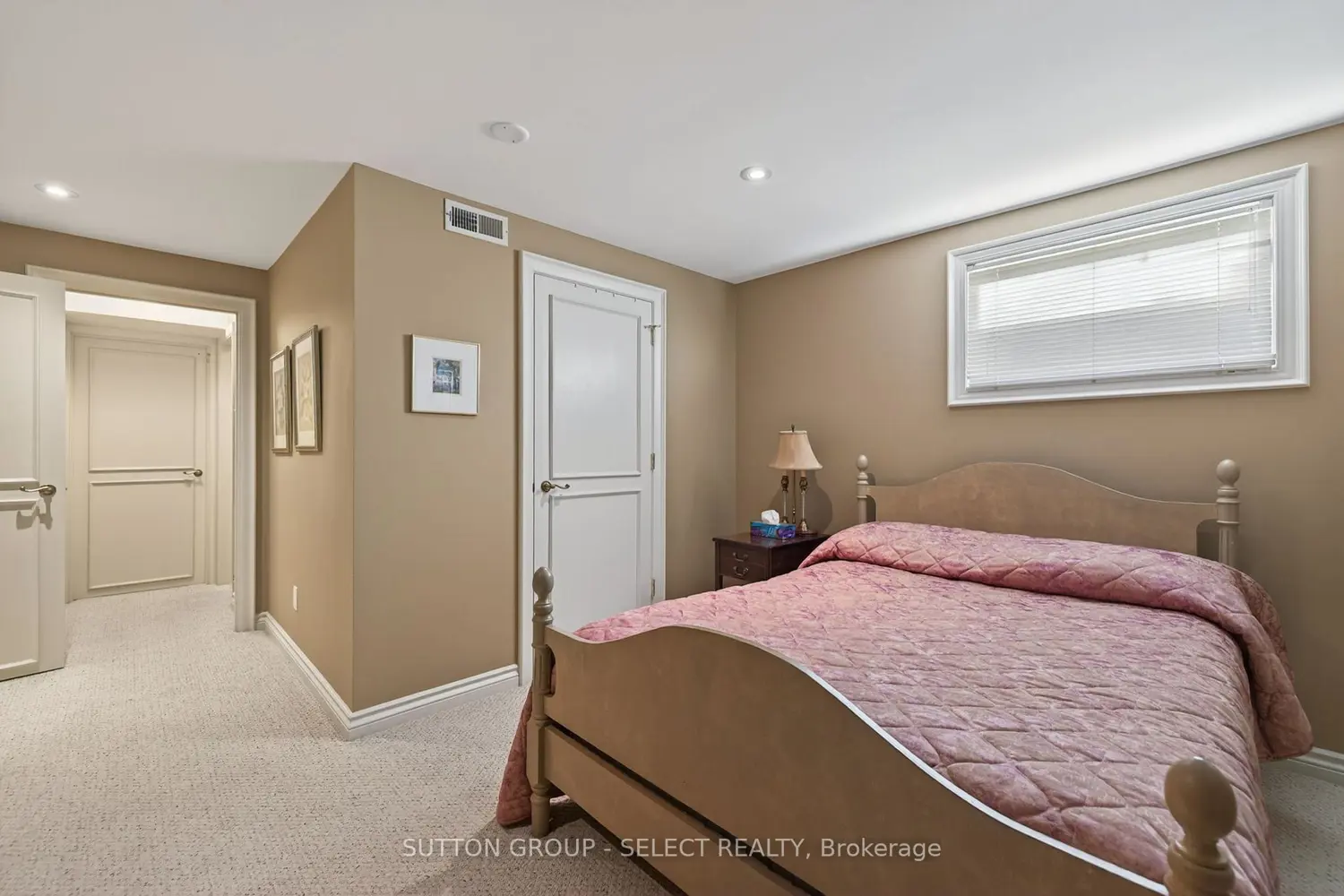 Additional image 16 of 129 Wychwood Place