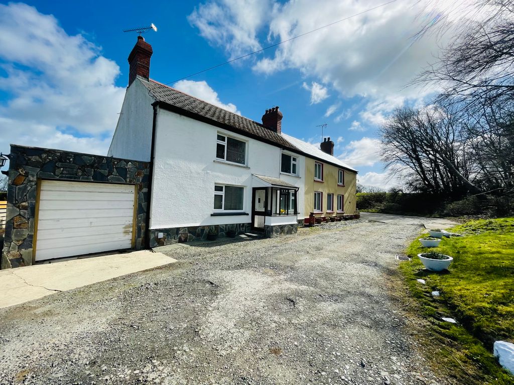 3 bed property to rentCardigan SA43